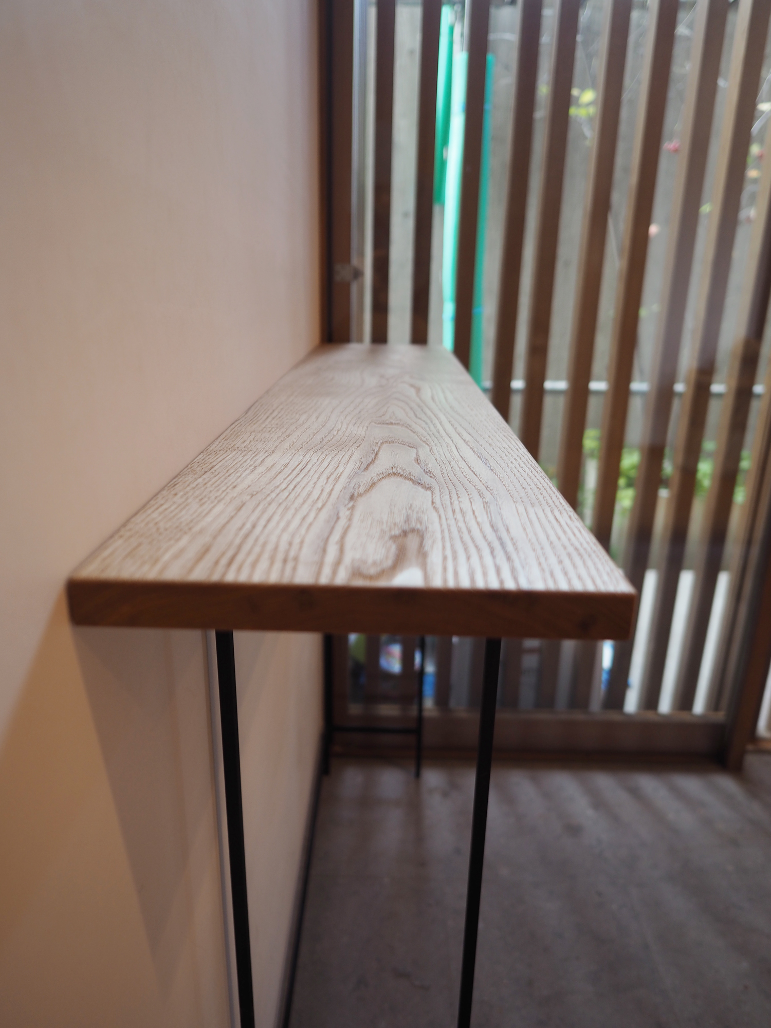 木と鉄のコンソールテーブル | 商品紹介 | 深見木藝