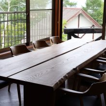 一枚板　ダイニングテーブル　耳付き　オーダー家具