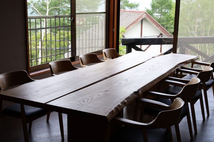 一枚板 ダイニングテーブル 耳付き オーダー家具